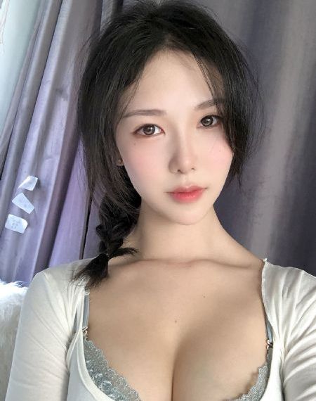 歐美精品久久久久宅男_劇情片免費播放