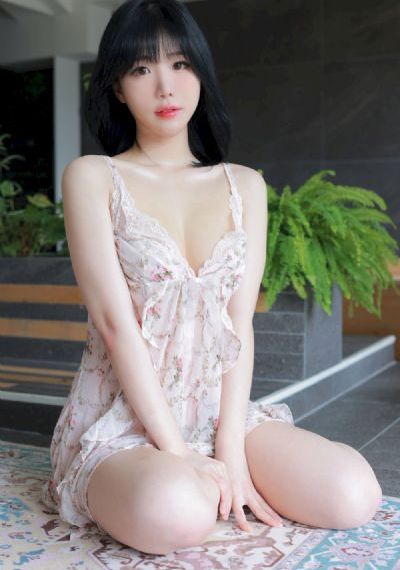 歐美女上衣長袖_字幕高清版在線觀看