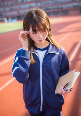 歐美大牌女裝走秀款_720全集在線觀看