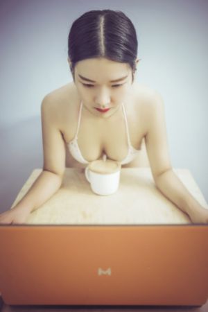福利一區到福利二區_BD英語動漫在線觀看