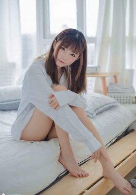 歐美美腿絲襪色圖_BD英語高清電影在線